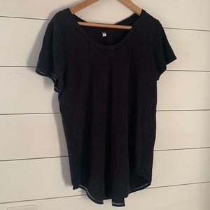 Black Lululemon Tee